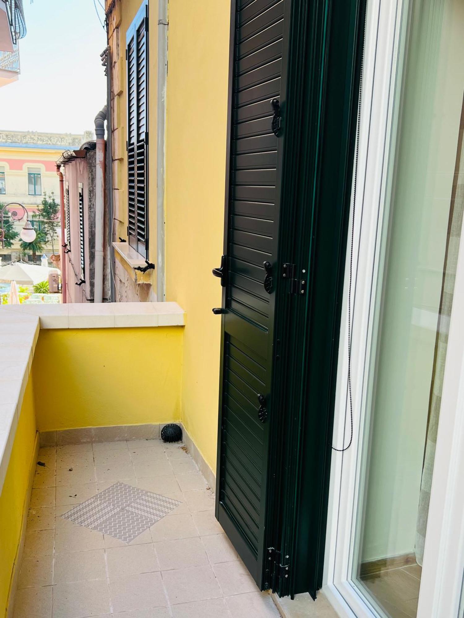 Midnight Sun Bed & Breakfast Vietri sul Mare Exterior photo